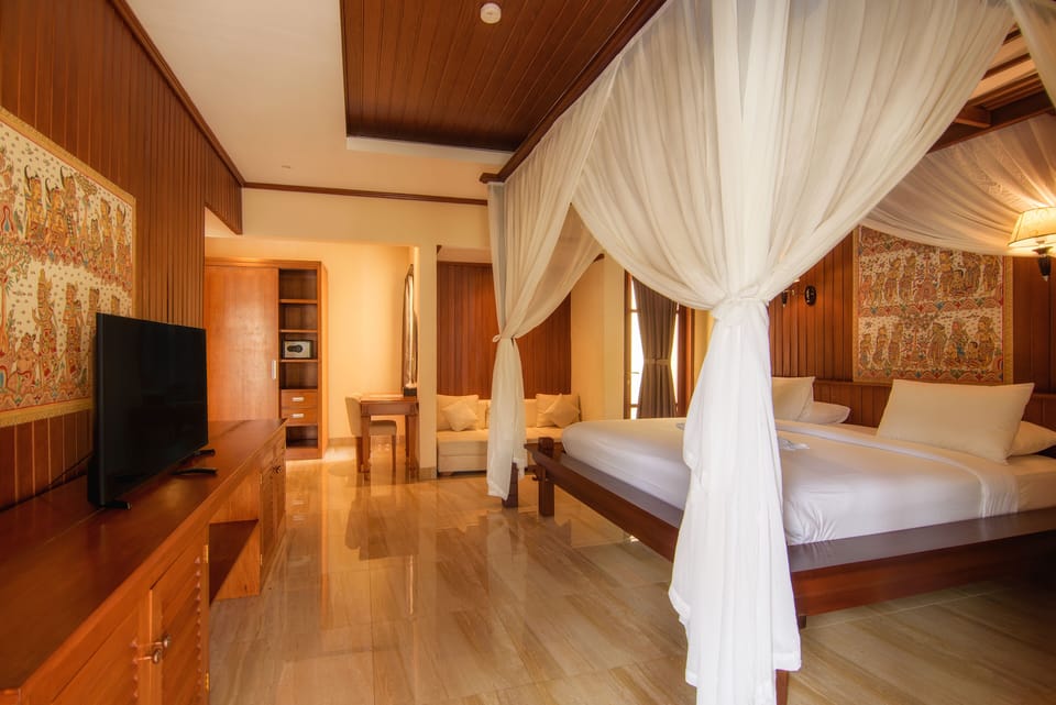 One Bedroom Private Pool Villa | 1 bedroom, minibar, desk, laptop workspace