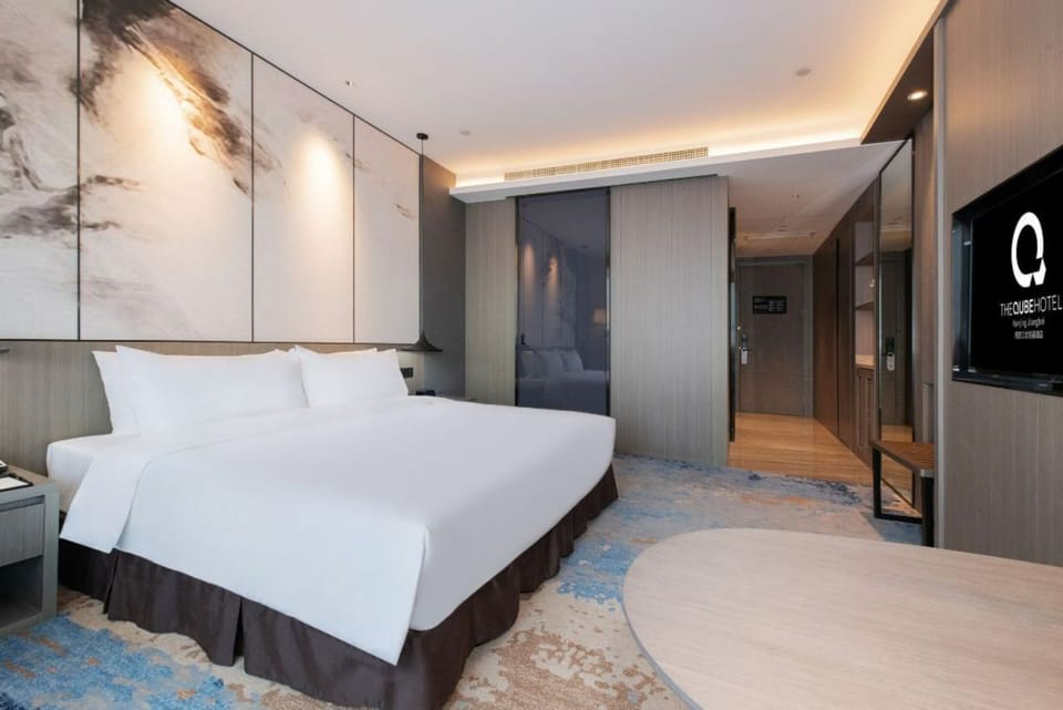 Superior Room | In-room safe, free WiFi