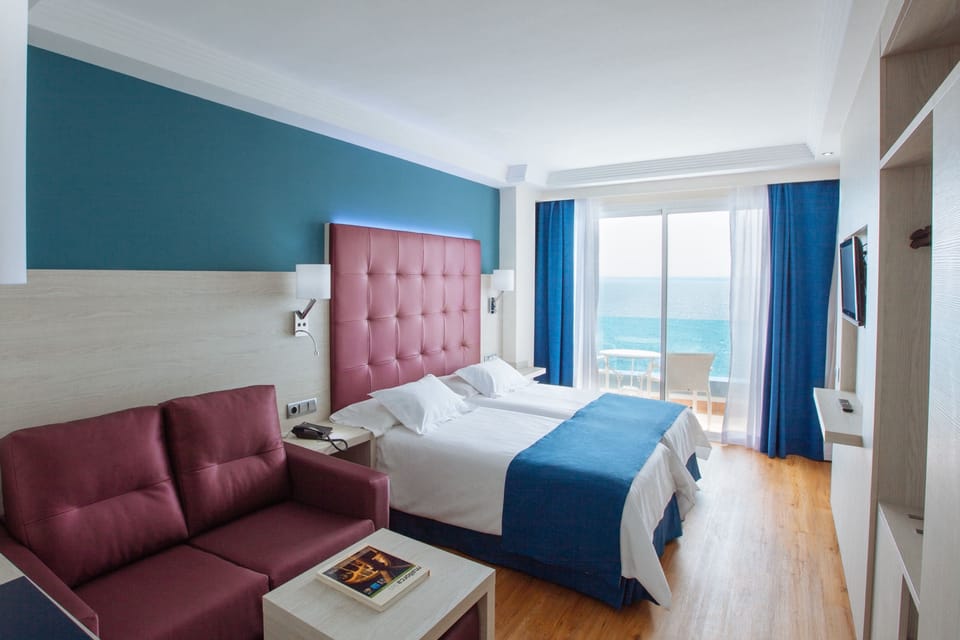 In-room safe, desk, blackout drapes, free WiFi
