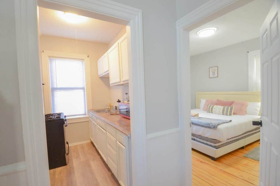 Basic Apartment, 3 Bedrooms | Private kitchen | Fridge, microwave, oven, dishwasher
