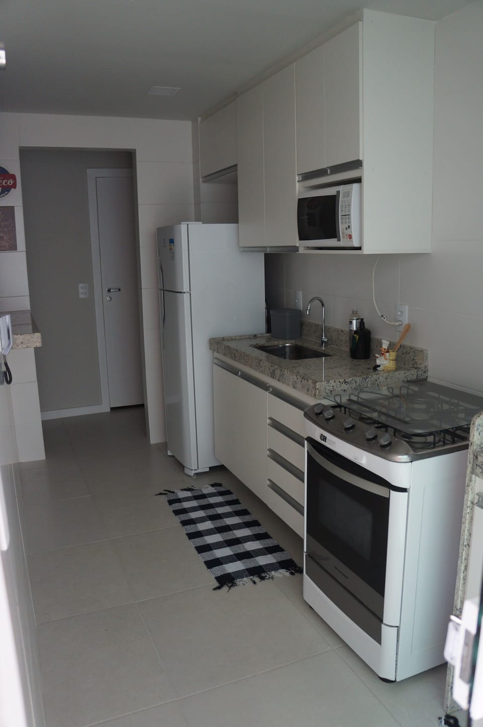 Apartment | Private kitchen | Fridge, microwave, oven, electric kettle