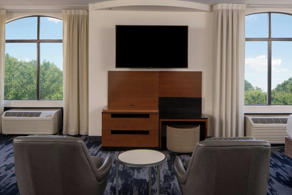 Suite, 1 Bedroom, Corner (Mobility Accessible, Tub) | Premium bedding, desk, laptop workspace, blackout drapes