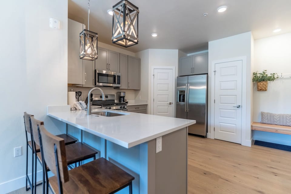 Condo (2 Bedrooms) | Property amenity