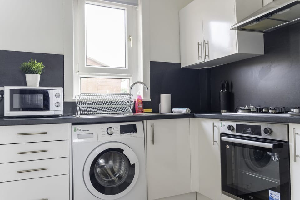 House, Private Bathroom, Garden View | Shared kitchen