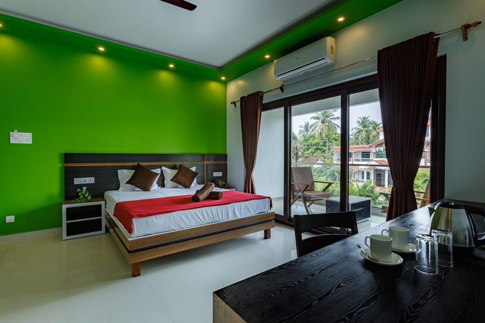 Deluxe Double Room | Desk, laptop workspace, soundproofing, WiFi (free)