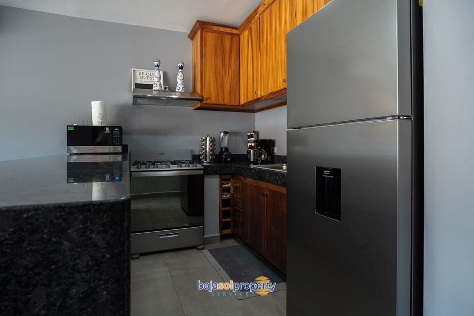 Comfort Apartment, 2 Bedrooms, Mountainside | Private kitchen | Coffee/tea maker, full-size fridge, microwave, oven
