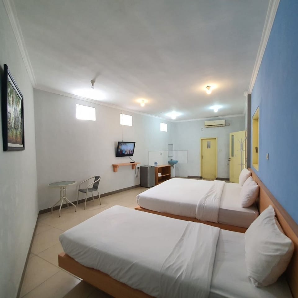 Family Room | Free WiFi, bed sheets