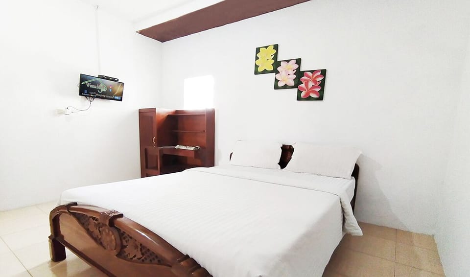 Standard Double Room | Down comforters, desk, blackout drapes, iron/ironing board (on request)