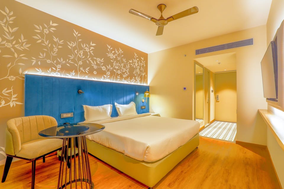 Premium Room | Egyptian cotton sheets, premium bedding, minibar, in-room safe