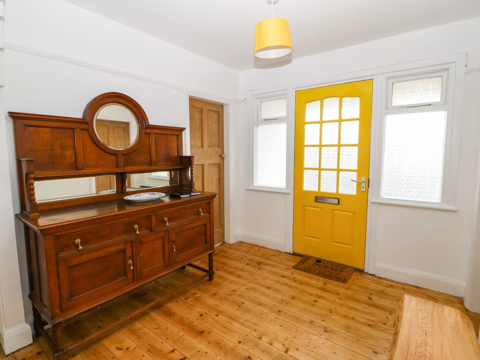 3 bedrooms, individually decorated, individually furnished, free WiFi