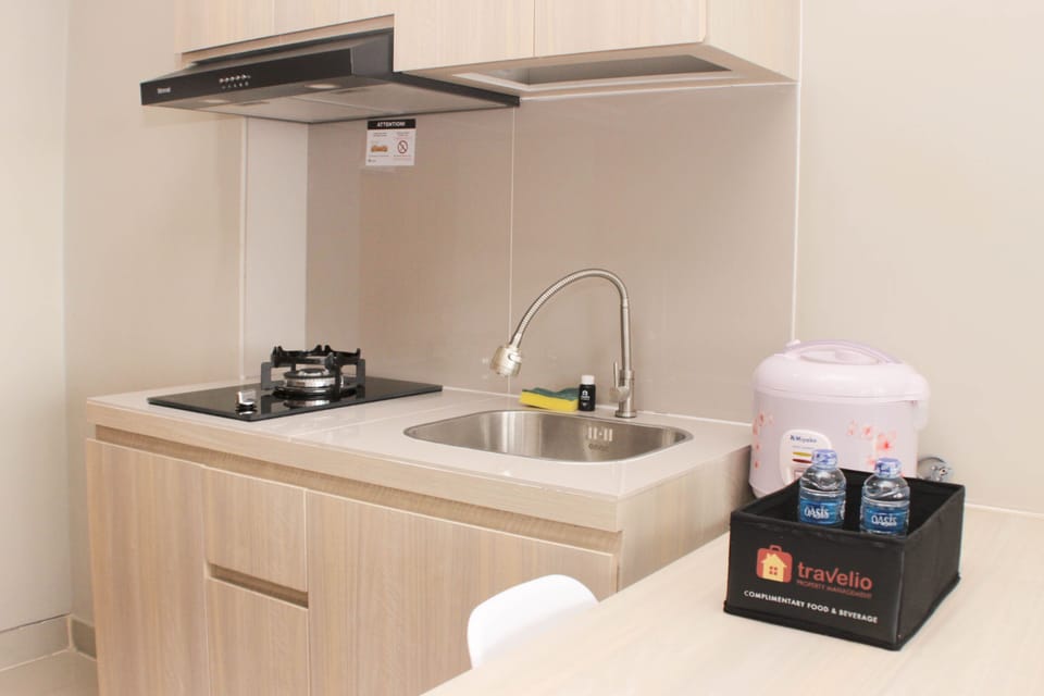 Apartment, 3 Bedrooms | Private kitchen | Fridge, cookware/dishes/utensils