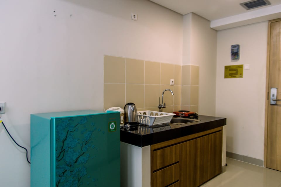 Apartment, 1 Bedroom | Private kitchen | Fridge, cookware/dishes/utensils