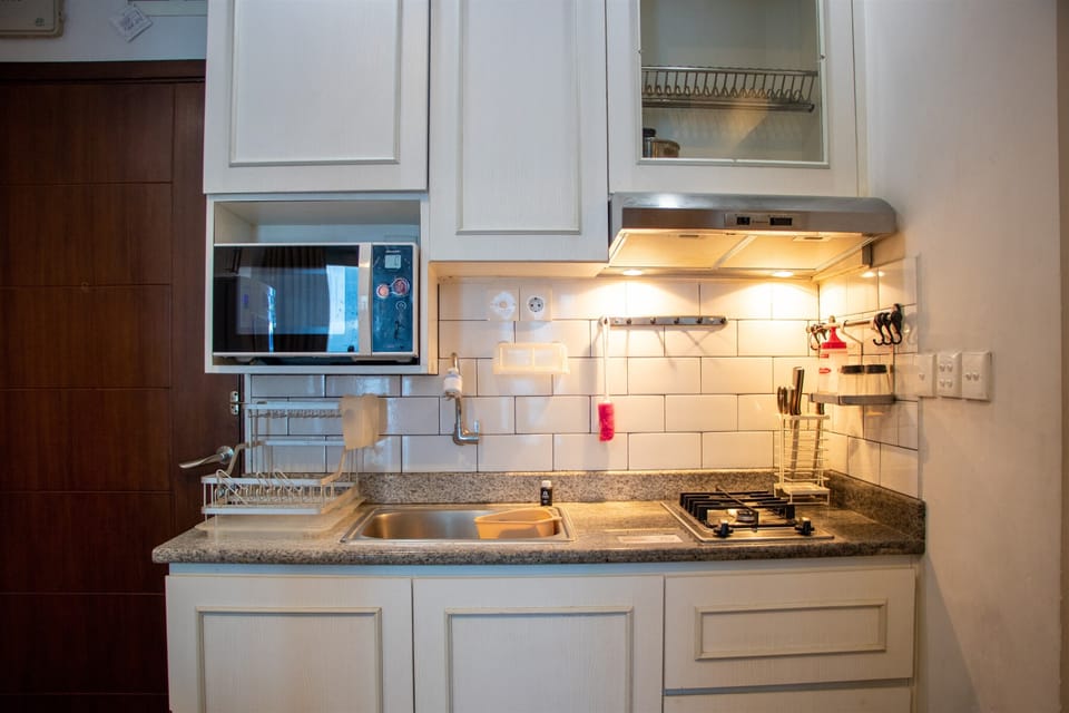 Apartment, 1 Bedroom | Private kitchen | Fridge, cookware/dishes/utensils