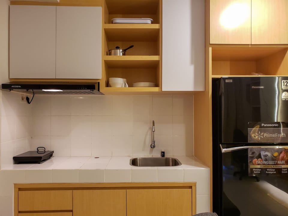 Apartment, 2 Bedrooms | Private kitchen | Fridge, cookware/dishes/utensils