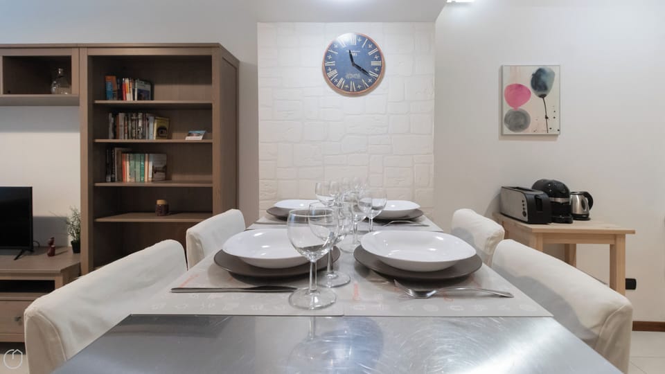 Apartment (1 Bedroom) | Interior