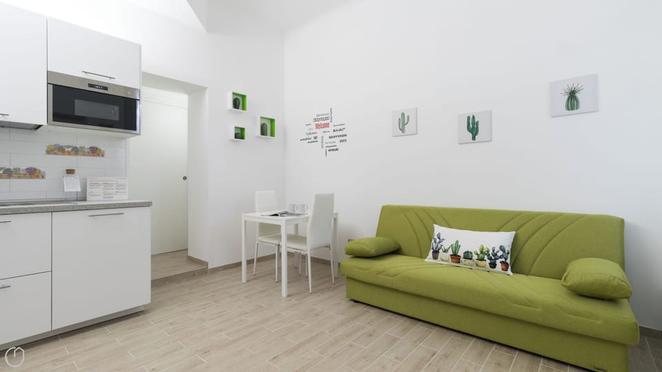 Apartment (1 Bedroom) | Interior