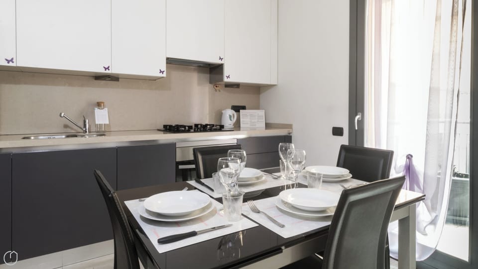 Apartment (1 Bedroom) | Interior