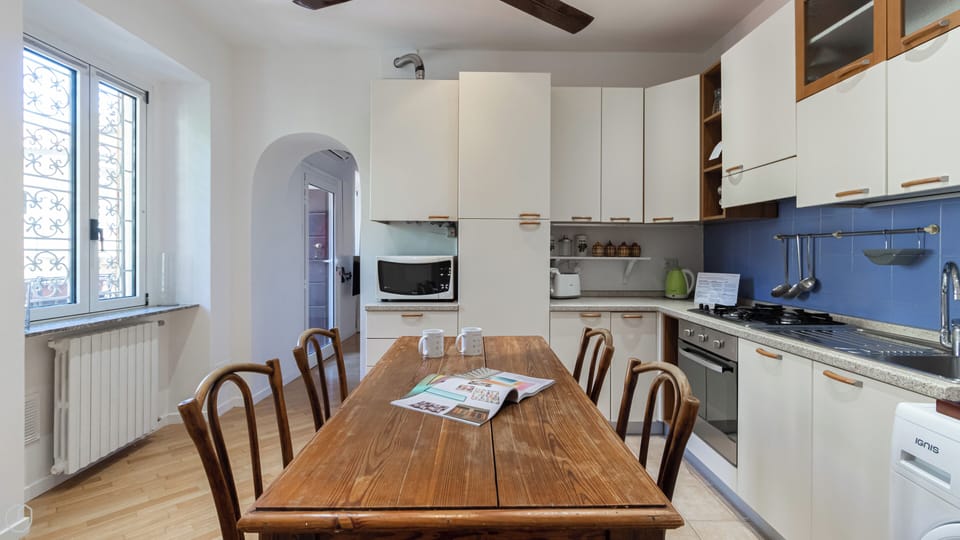 Apartment (1 Bedroom) | Interior