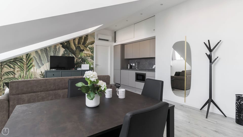 Apartment (1 Bedroom) | Interior