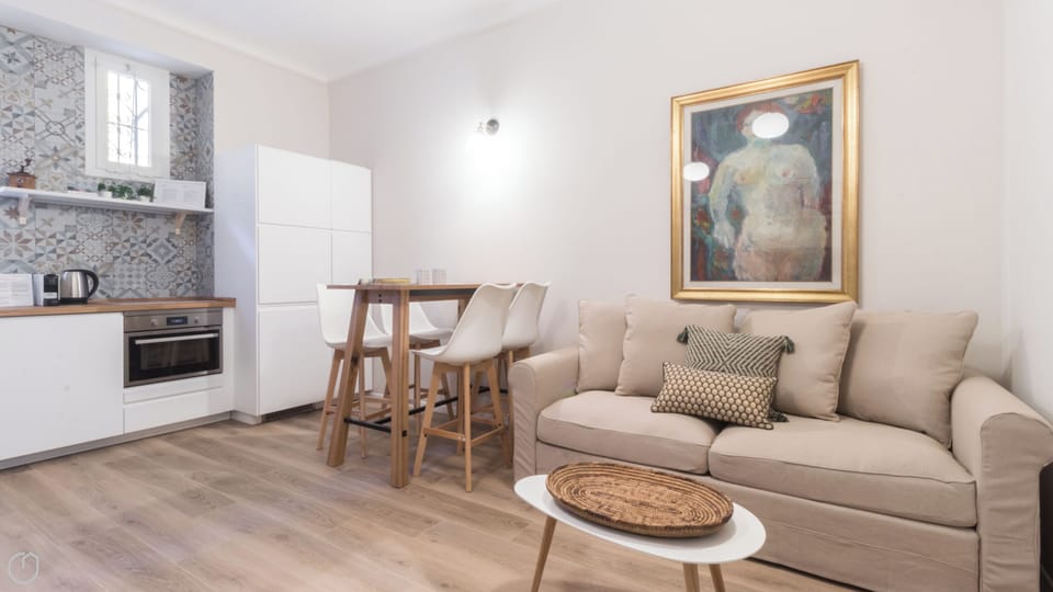 Apartment (1 Bedroom) | Interior