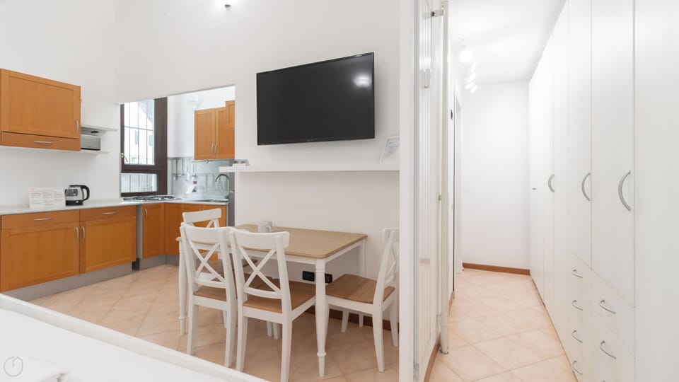 Apartment (1 Bedroom) | Interior