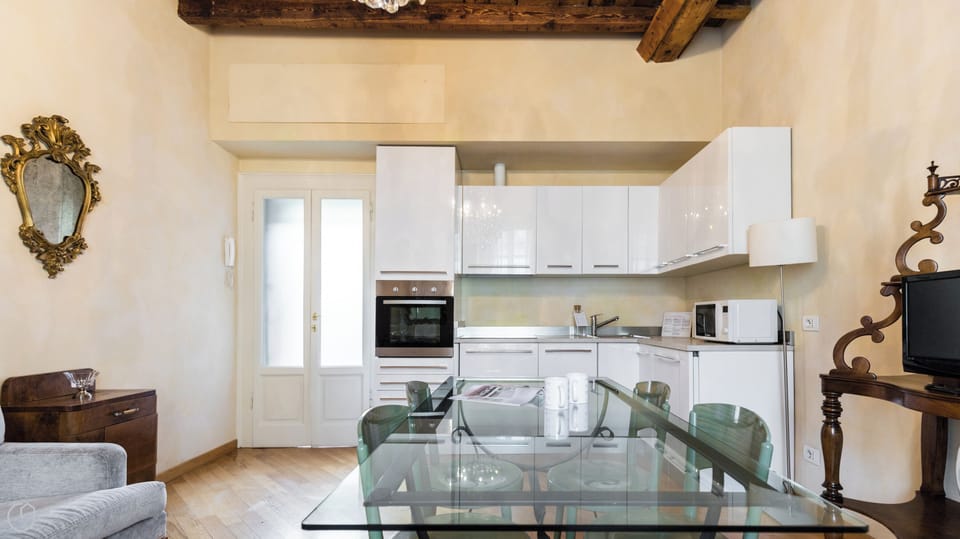 Apartment (1 Bedroom) | Interior
