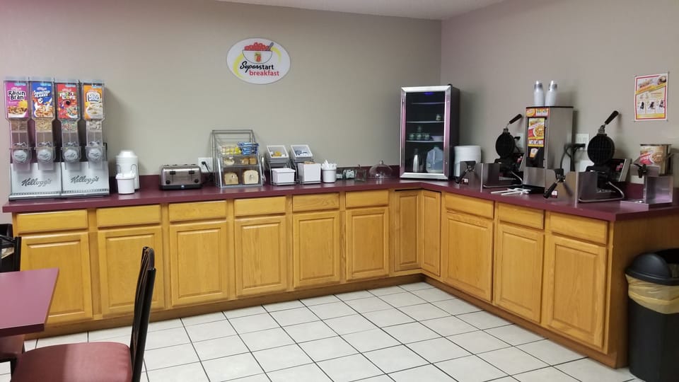 Free daily on-the-go breakfast