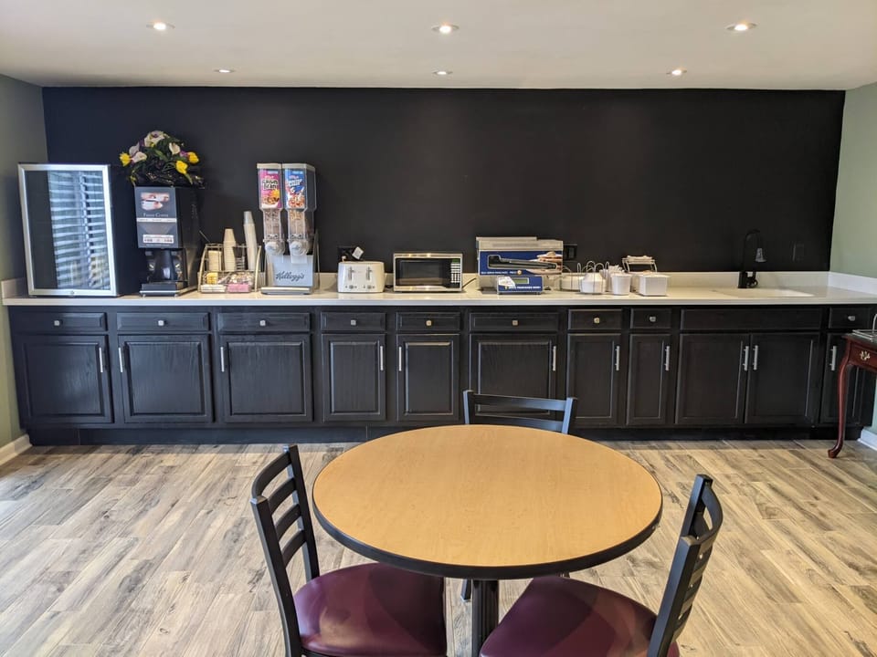 Free daily on-the-go breakfast