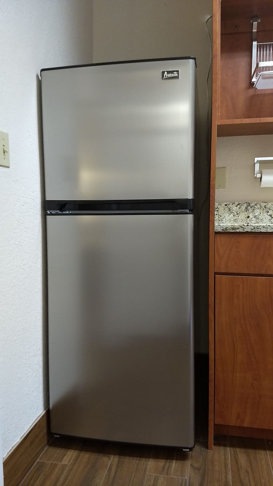 Suite, 1 King Bed, Non Smoking | Private kitchen | Fridge, microwave