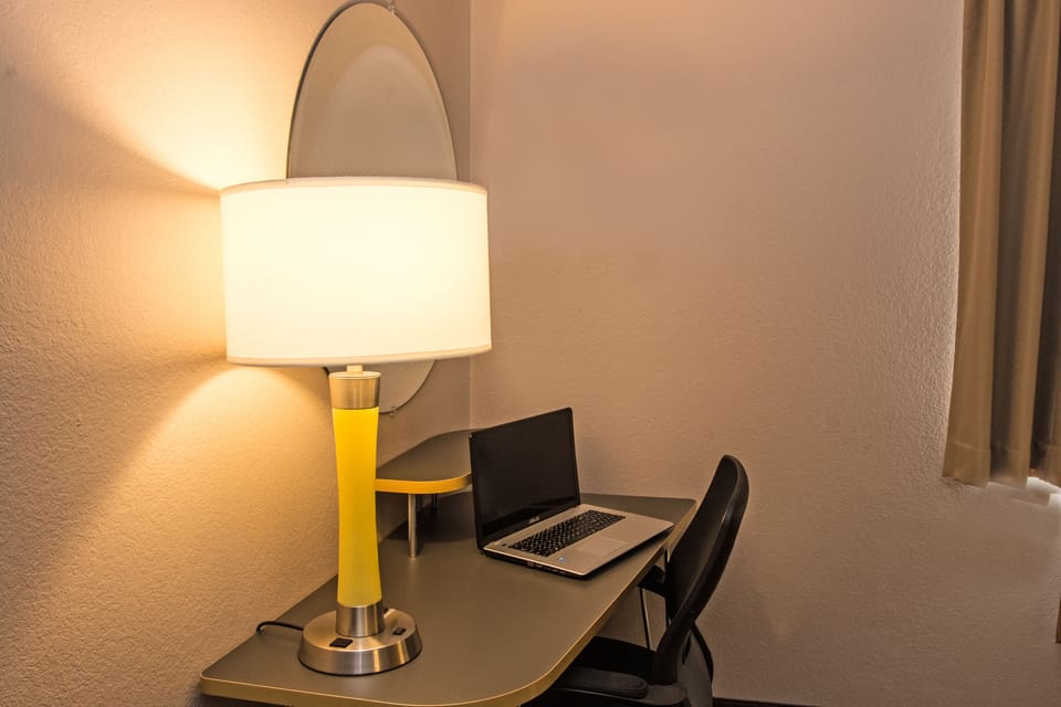 Desk, free cribs/infant beds, rollaway beds, free WiFi