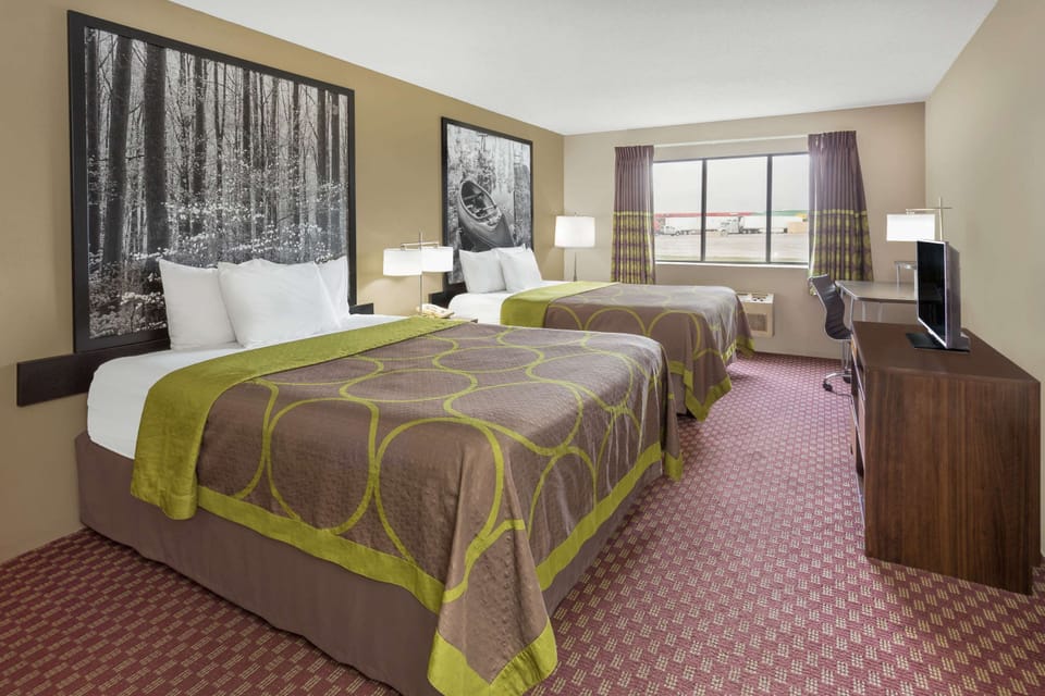 Desk, blackout drapes, iron/ironing board, free WiFi