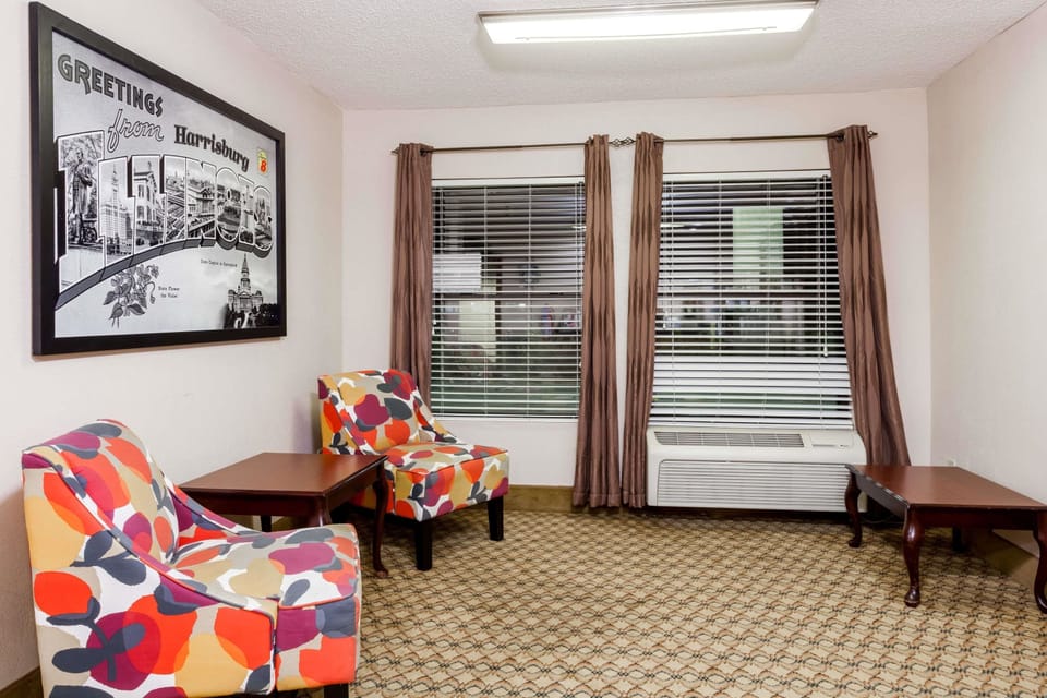 Studio Suite, 1 Queen Bed, Non Smoking | Lobby