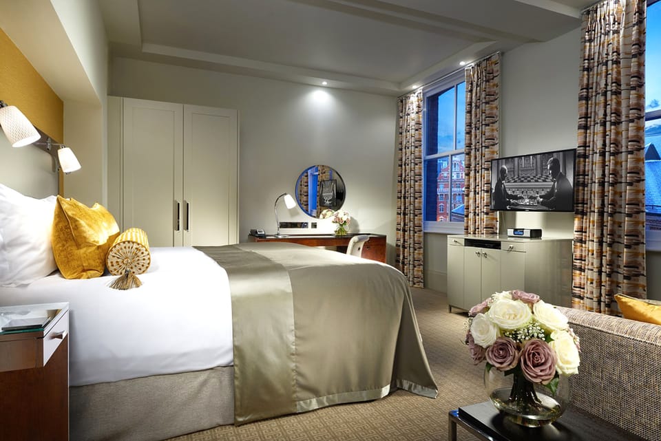 Premium bedding, minibar, in-room safe, desk
