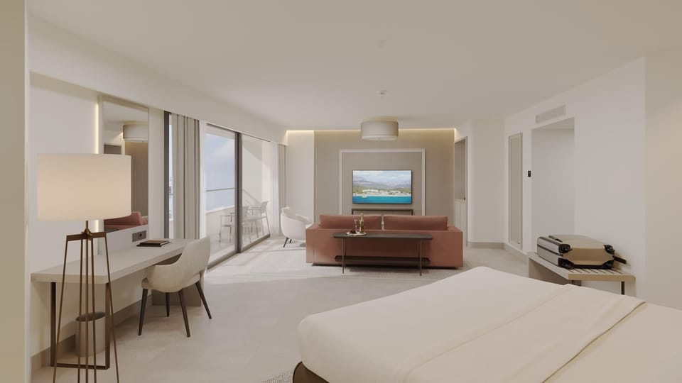 Grand Family Room | Premium bedding, free minibar, in-room safe, laptop workspace
