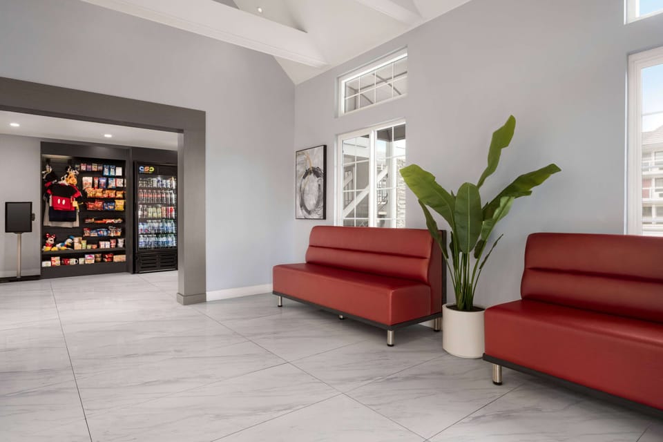 Ramada by Wyndham Anaheim Convention Center Hotel in Garden Grove
