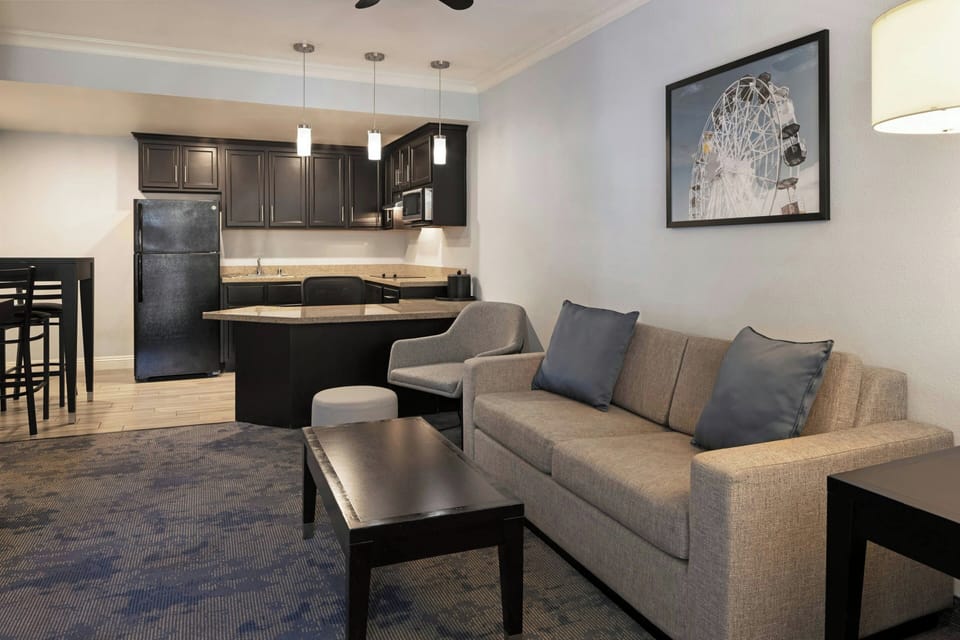 Suite, 1 Bedroom, Courtyard View | Living area | 42-inch Smart TV with satellite channels, Netflix, Hulu