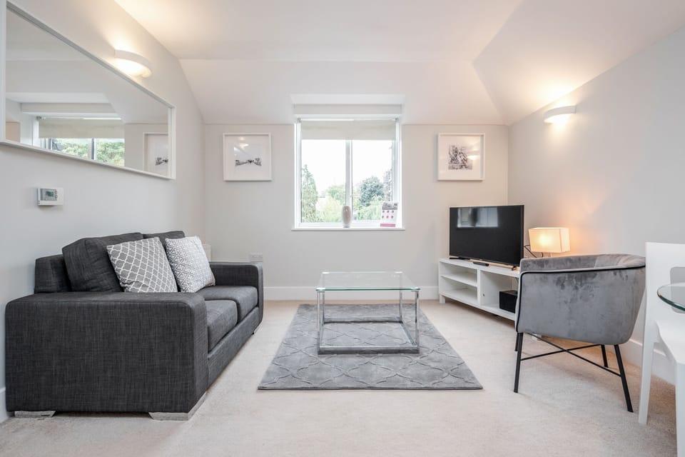 Standard Double Room | Living area | 40-inch Smart TV with digital channels, TV