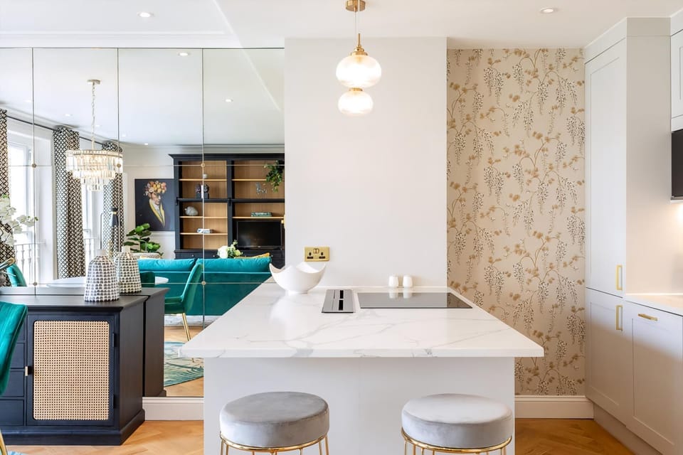 Apartment | Private kitchen | Dining tables