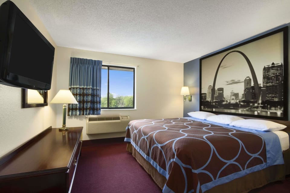 In-room safe, desk, blackout drapes, free cribs/infant beds