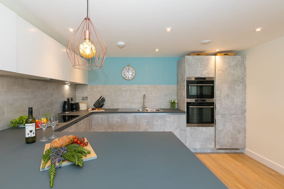 Fridge, dishwasher, electric kettle, toaster