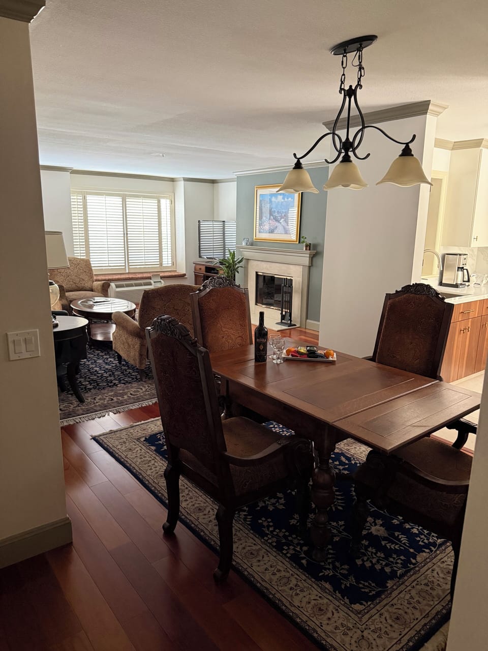 2 Bedroom Suite, 1 King and 1 Queen | Living area | Flat-screen TV