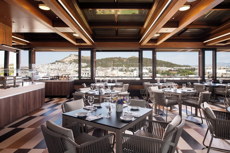 2 restaurants; breakfast, lunch, and dinner served