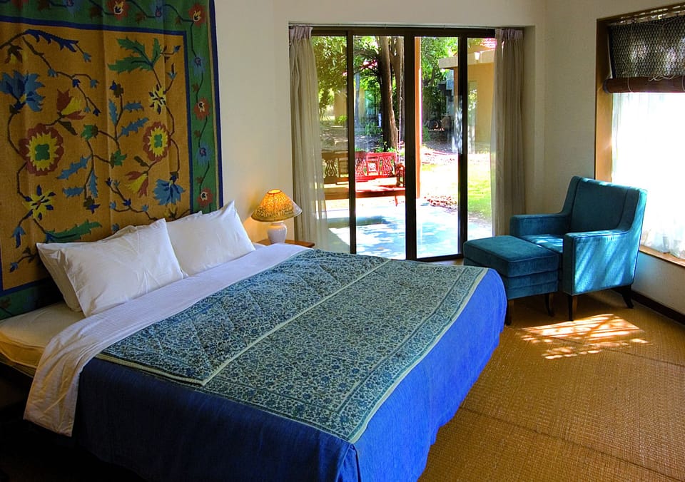 Suite, 1 Bedroom | In-room safe, desk, laptop workspace, blackout drapes