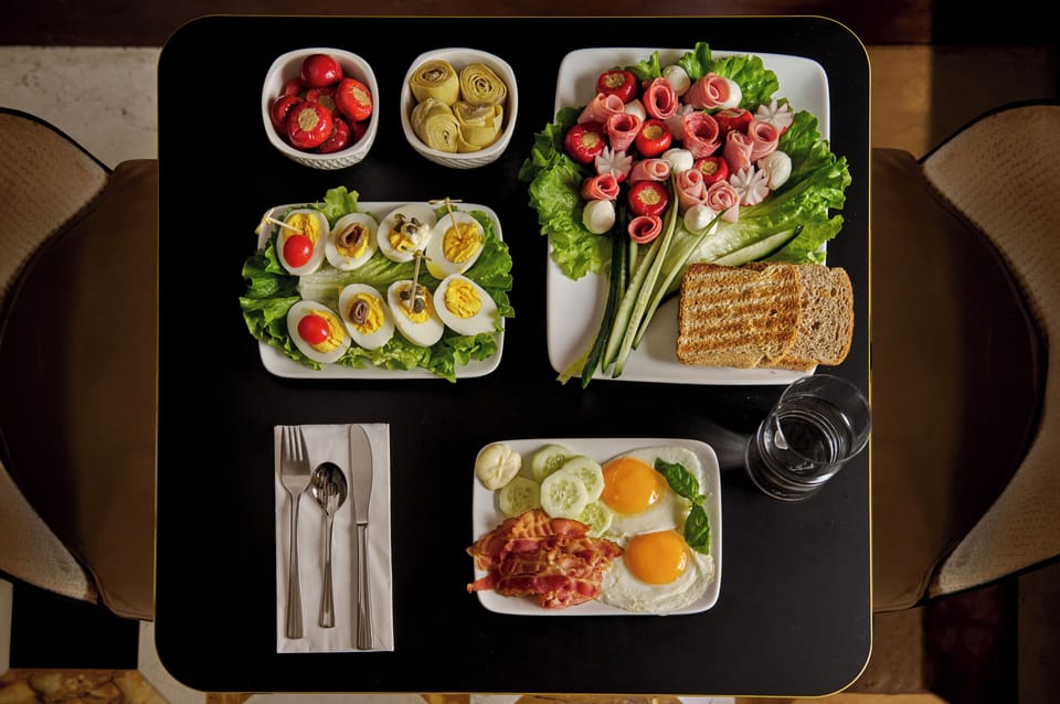 Daily buffet breakfast for a fee