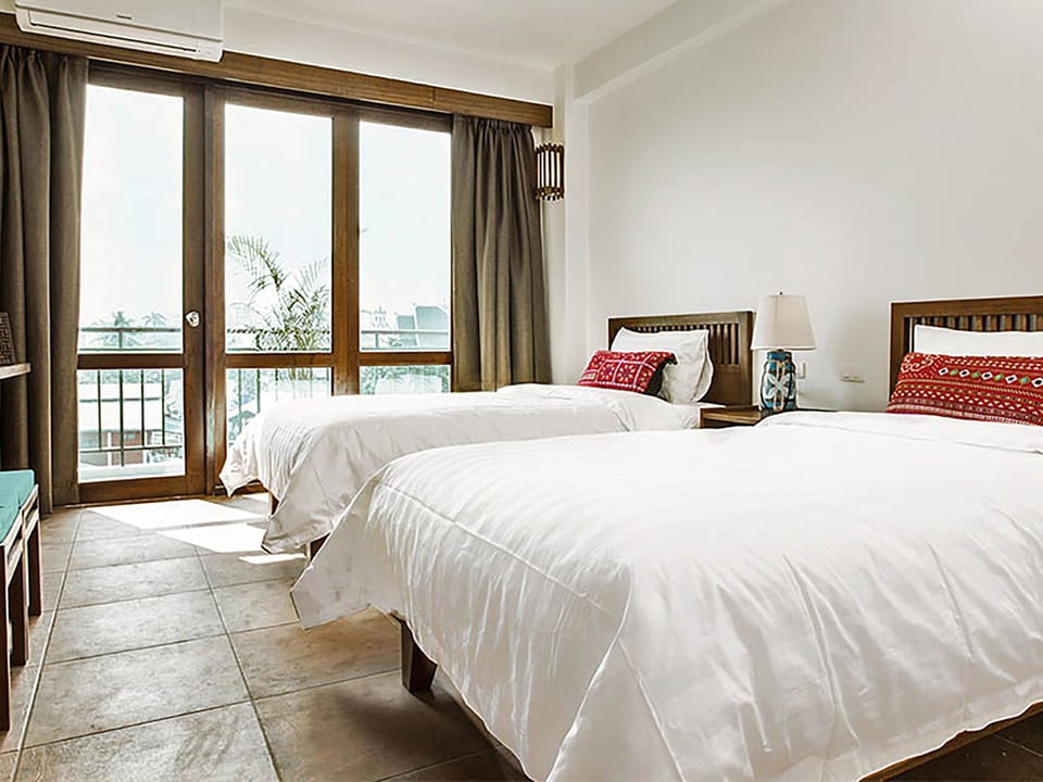Superior Twin Room | In-room safe, desk, blackout drapes, free WiFi