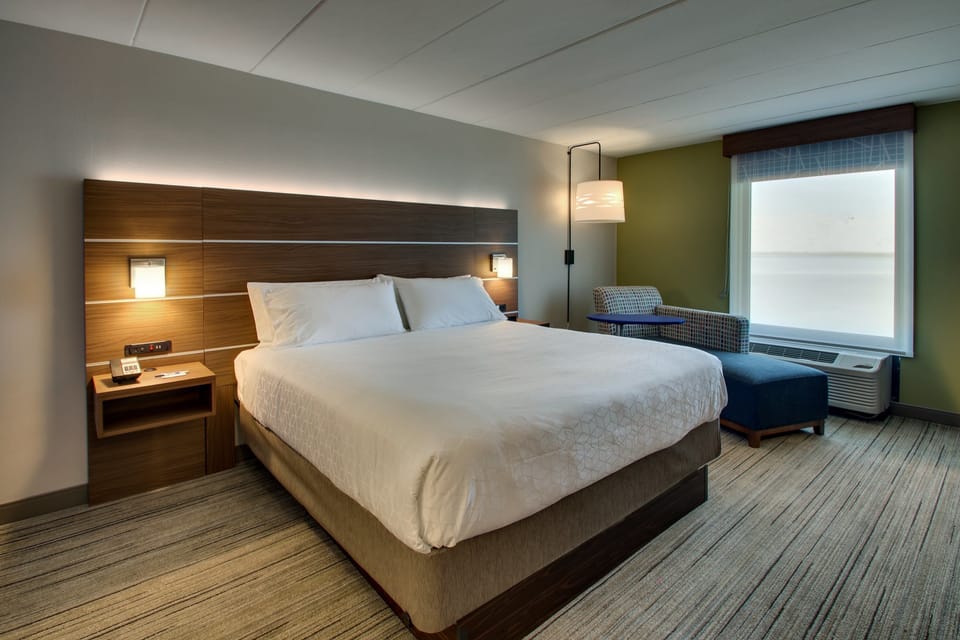 In-room safe, desk, blackout drapes, iron/ironing board
