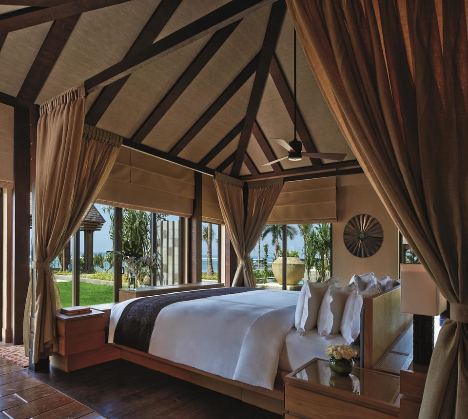 Frette Italian sheets, premium bedding, minibar, in-room safe