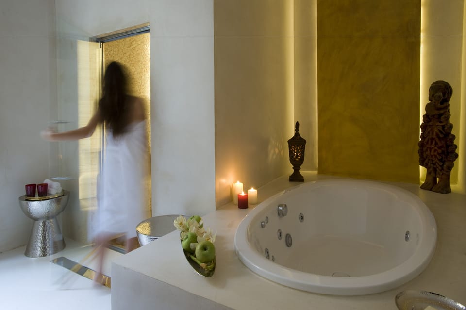Couples treatment rooms, Turkish bath, body treatments