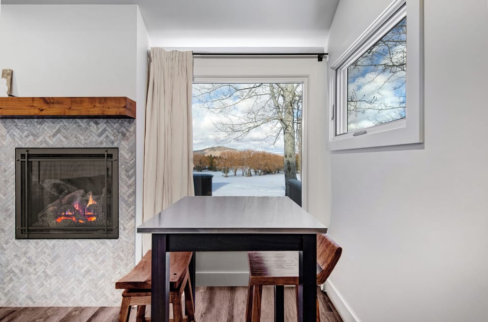 Studio | Living area | 40-inch flat-screen TV with cable channels