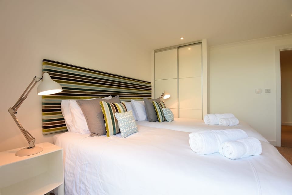 2 bedrooms, individually decorated, individually furnished, free WiFi